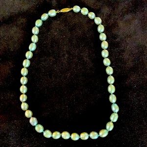 Sage pearl necklace